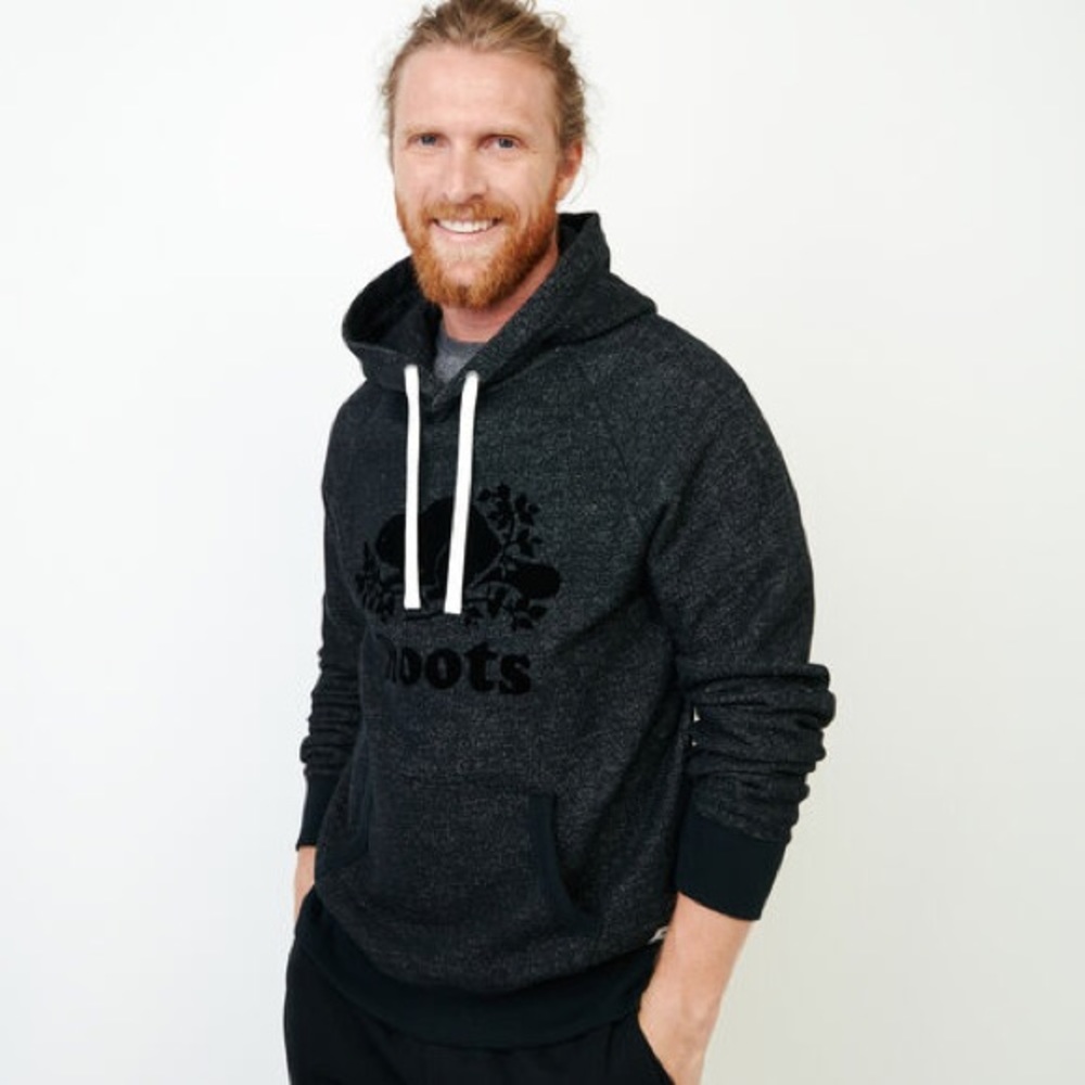 NWOT Roots men’s sweatshirt